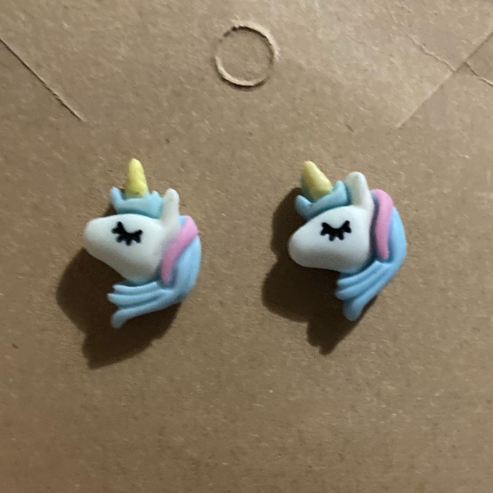 NWT Pastel Unicorn Stud Earrings Boutique Style